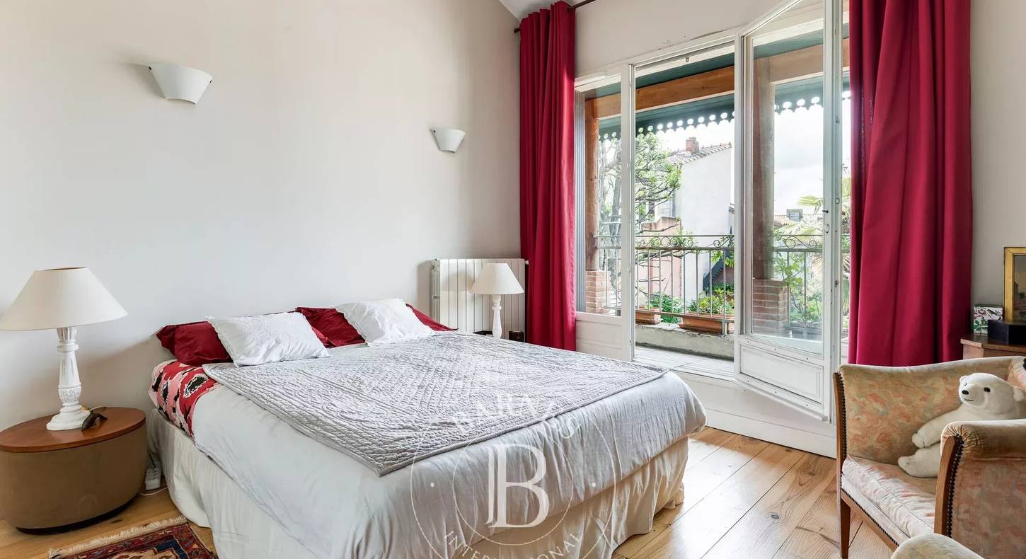 Show - BARNES Agency, luxury real estate in Toulouse