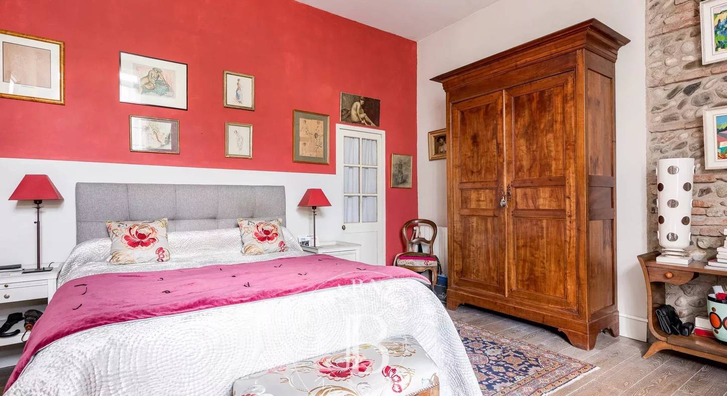 Show - BARNES Agency, luxury real estate in Toulouse
