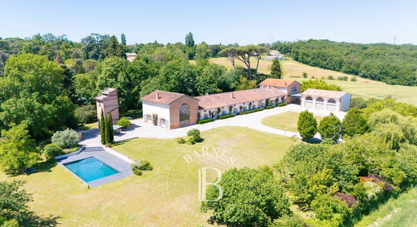 Show - BARNES Agency, luxury real estate in Toulouse
