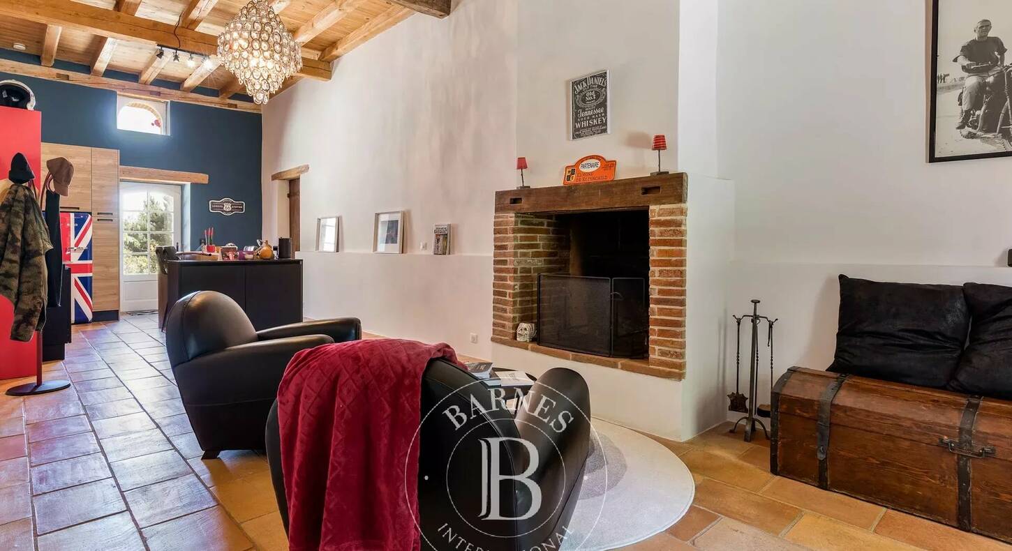 Show - BARNES Agency, luxury real estate in Toulouse