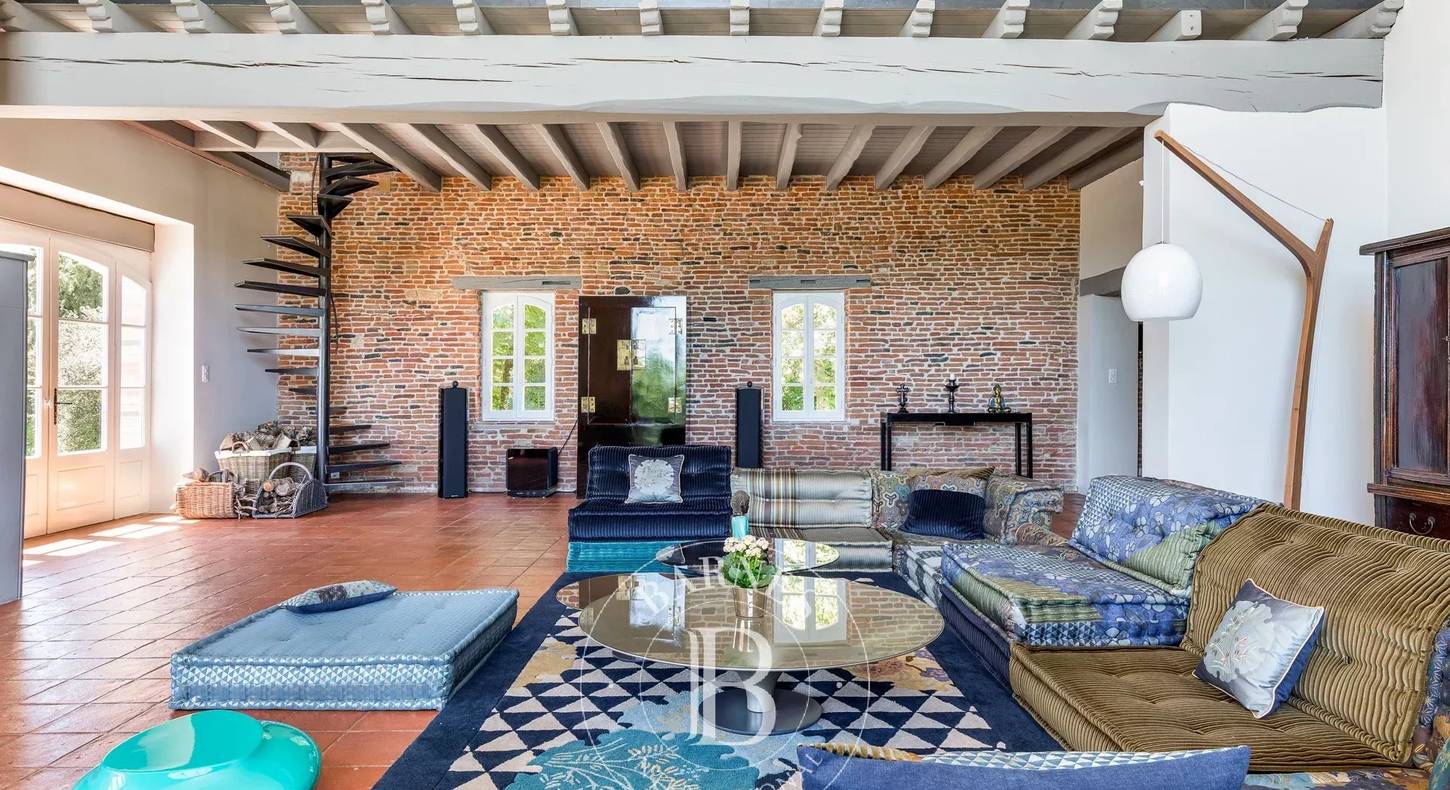 Show - BARNES Toulouse - Immobilier de luxe, appartements et maisons de prestige à Toulouse