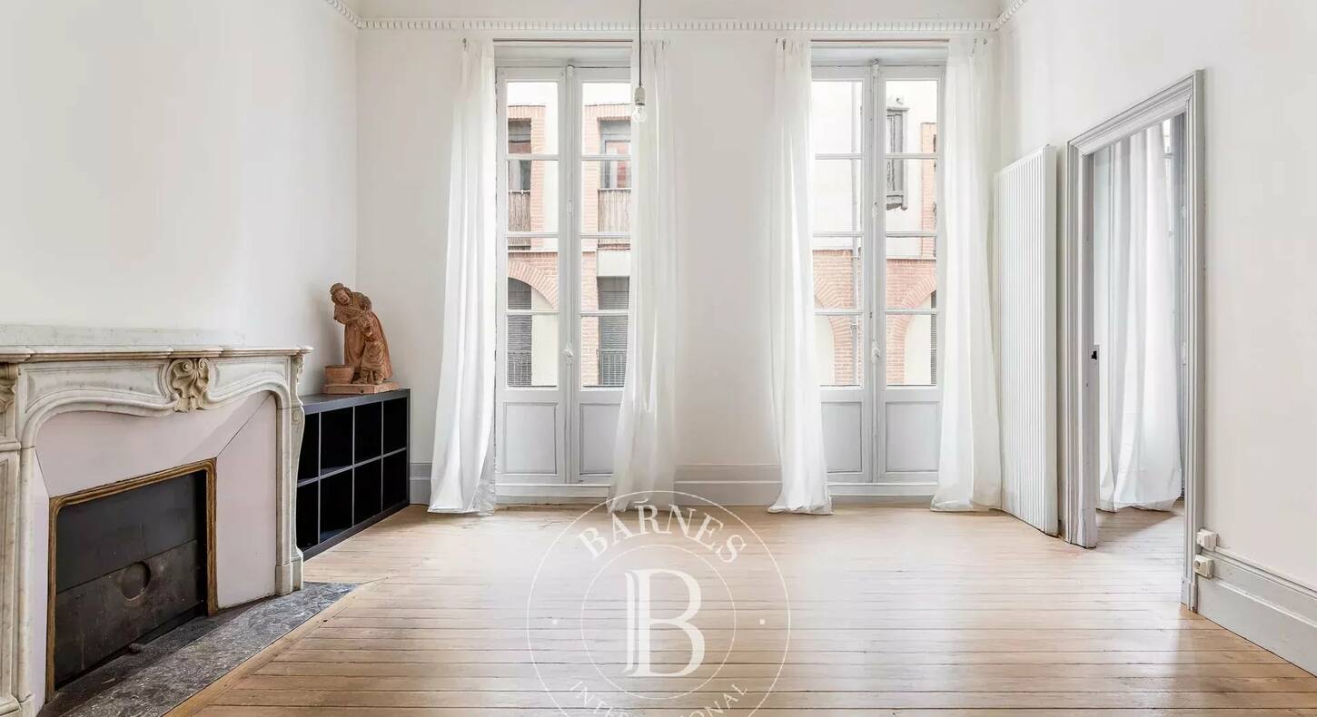 Show - BARNES Agency, luxury real estate in Toulouse