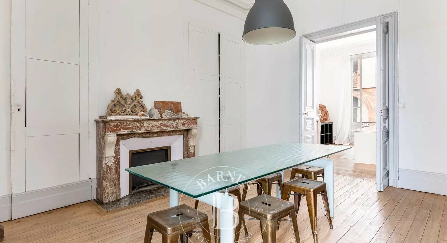 Show - BARNES Agency, luxury real estate in Toulouse