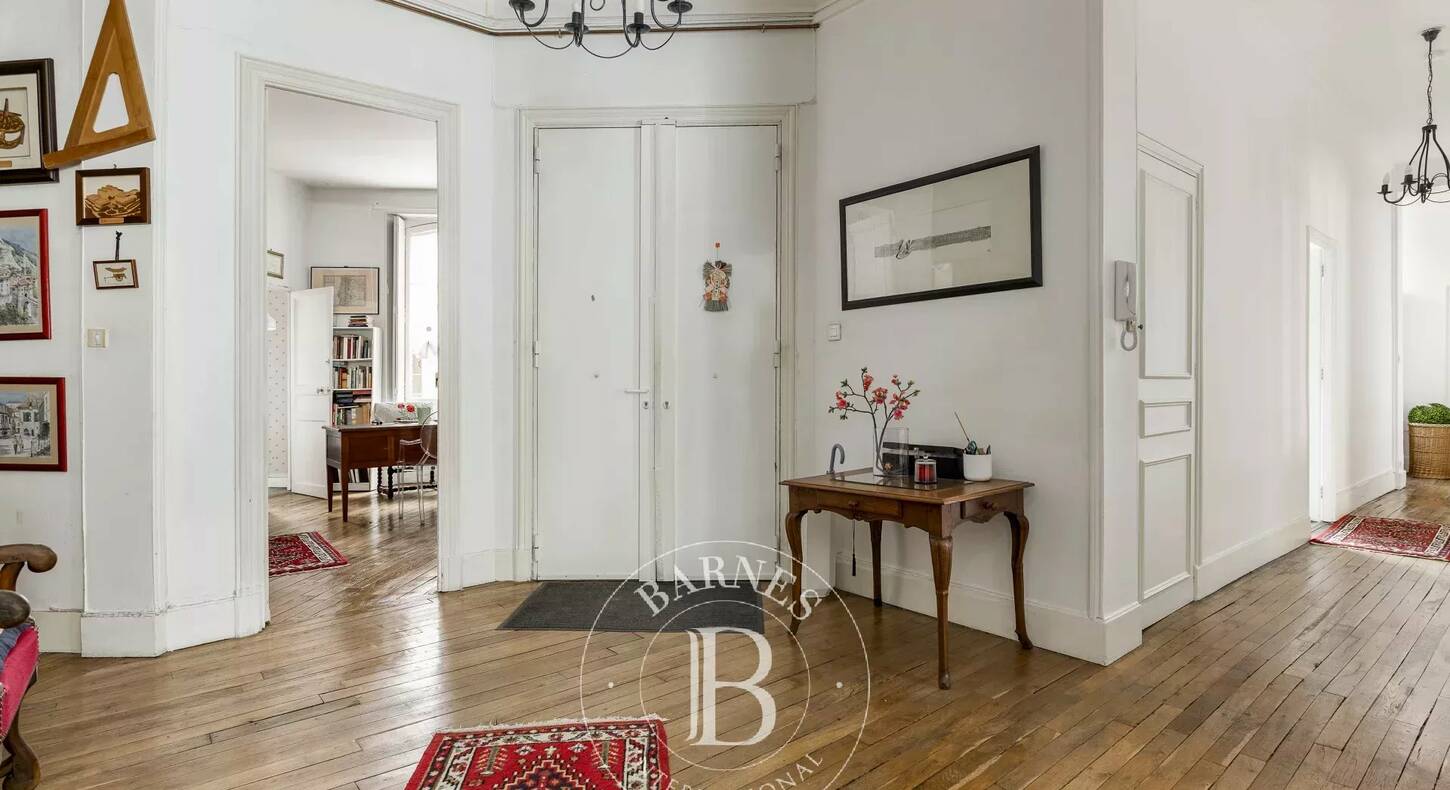 Show - BARNES Toulouse - Immobilier de luxe, appartements et maisons de prestige à Toulouse
