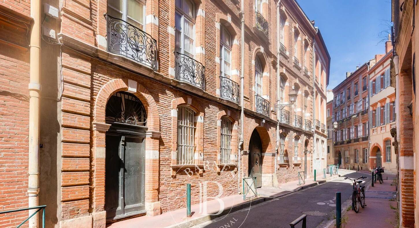 Show - BARNES Toulouse - Immobilier de luxe, appartements et maisons de prestige à Toulouse
