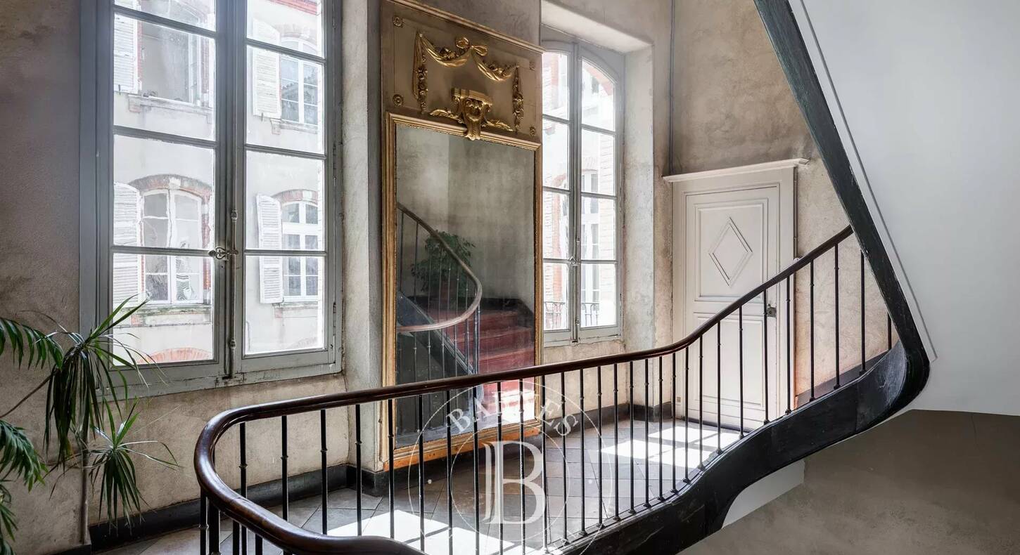 Show - BARNES Toulouse - Immobilier de luxe, appartements et maisons de prestige à Toulouse