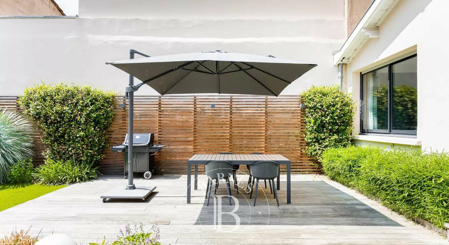 Show - BARNES Toulouse - Immobilier de luxe, appartements et maisons de prestige à Toulouse