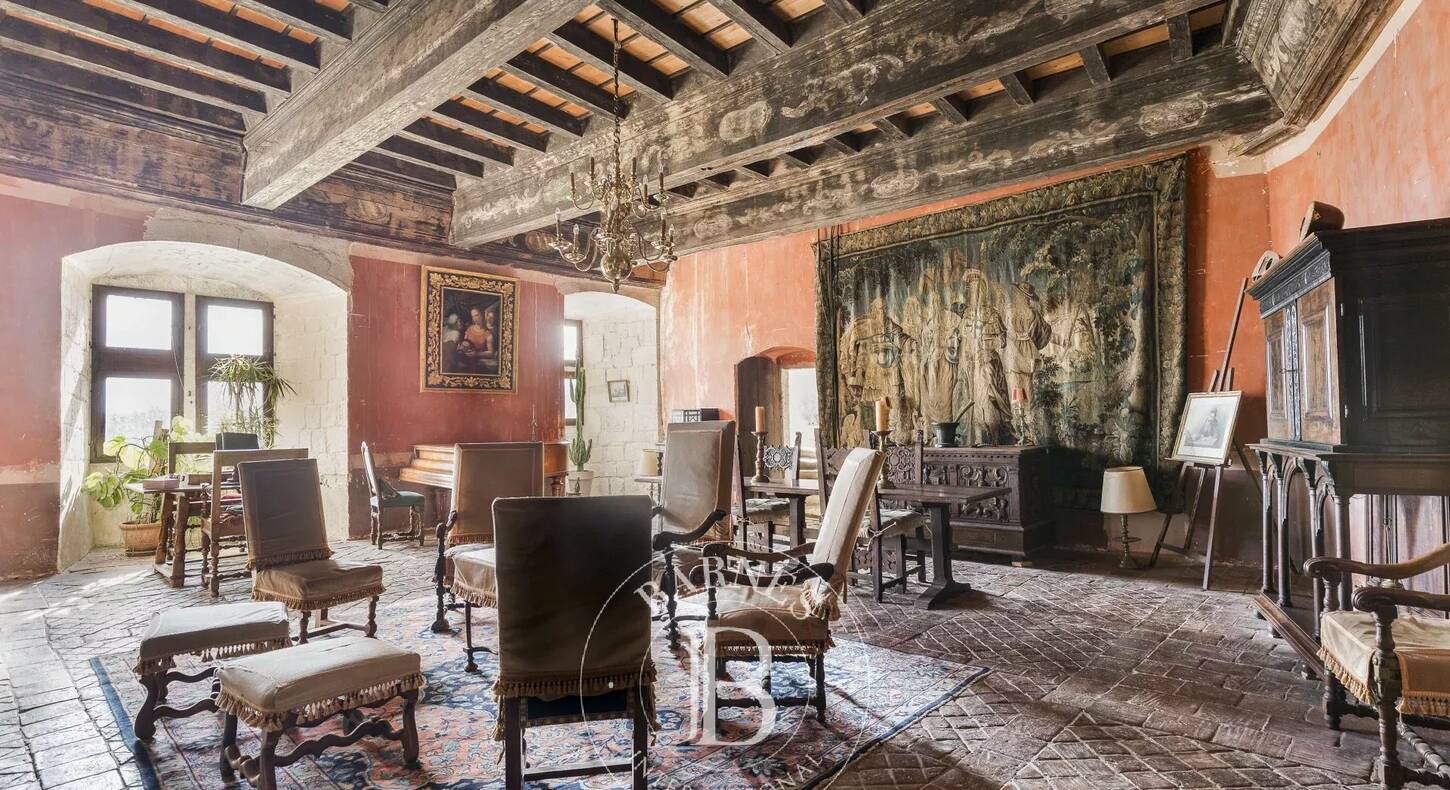 Show - BARNES Agency, luxury real estate in Toulouse