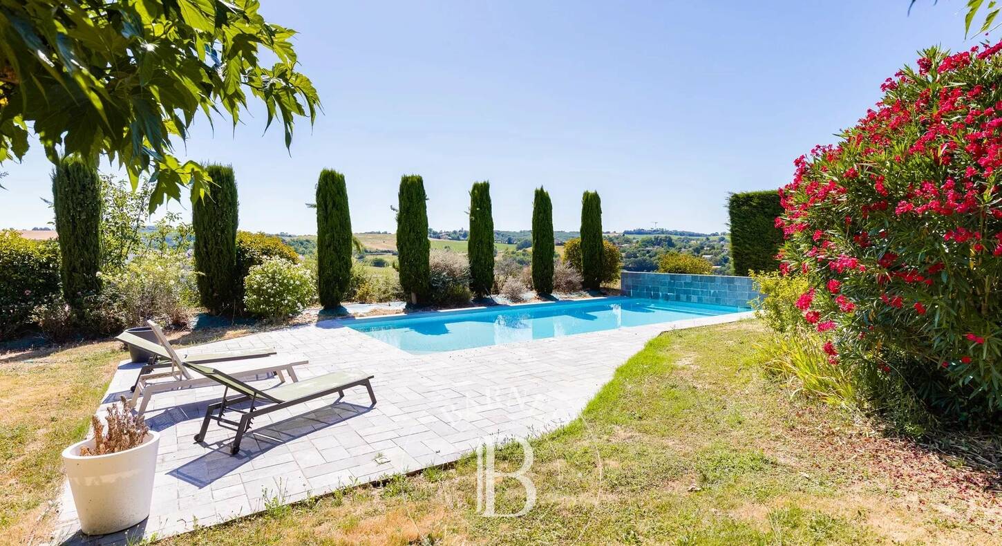 Show - BARNES Agency, luxury real estate in Toulouse