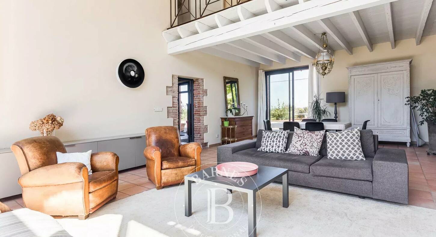 Show - BARNES Agency, luxury real estate in Toulouse