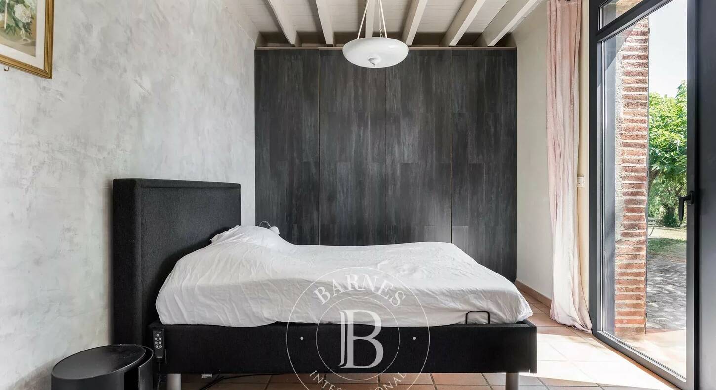 Show - BARNES Agency, luxury real estate in Toulouse