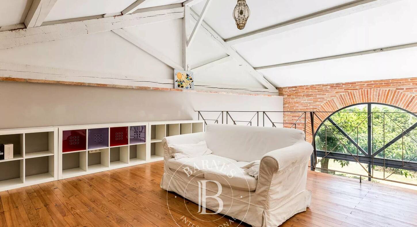 Show - BARNES Agency, luxury real estate in Toulouse