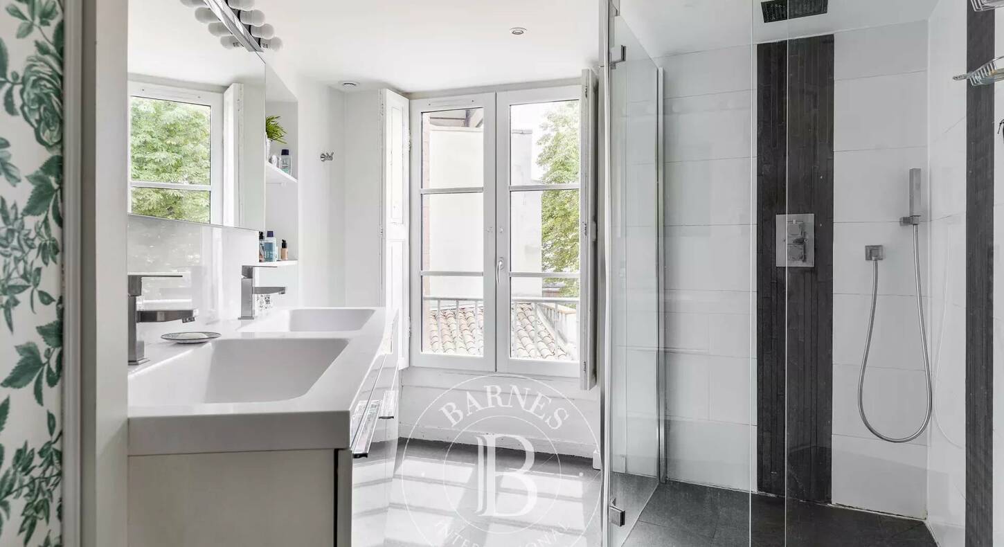 Show - BARNES Toulouse - Immobilier de luxe, appartements et maisons de prestige à Toulouse