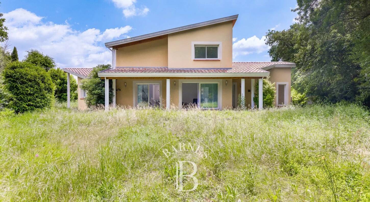 Show - BARNES Toulouse - Immobilier de luxe, appartements et maisons de prestige à Toulouse