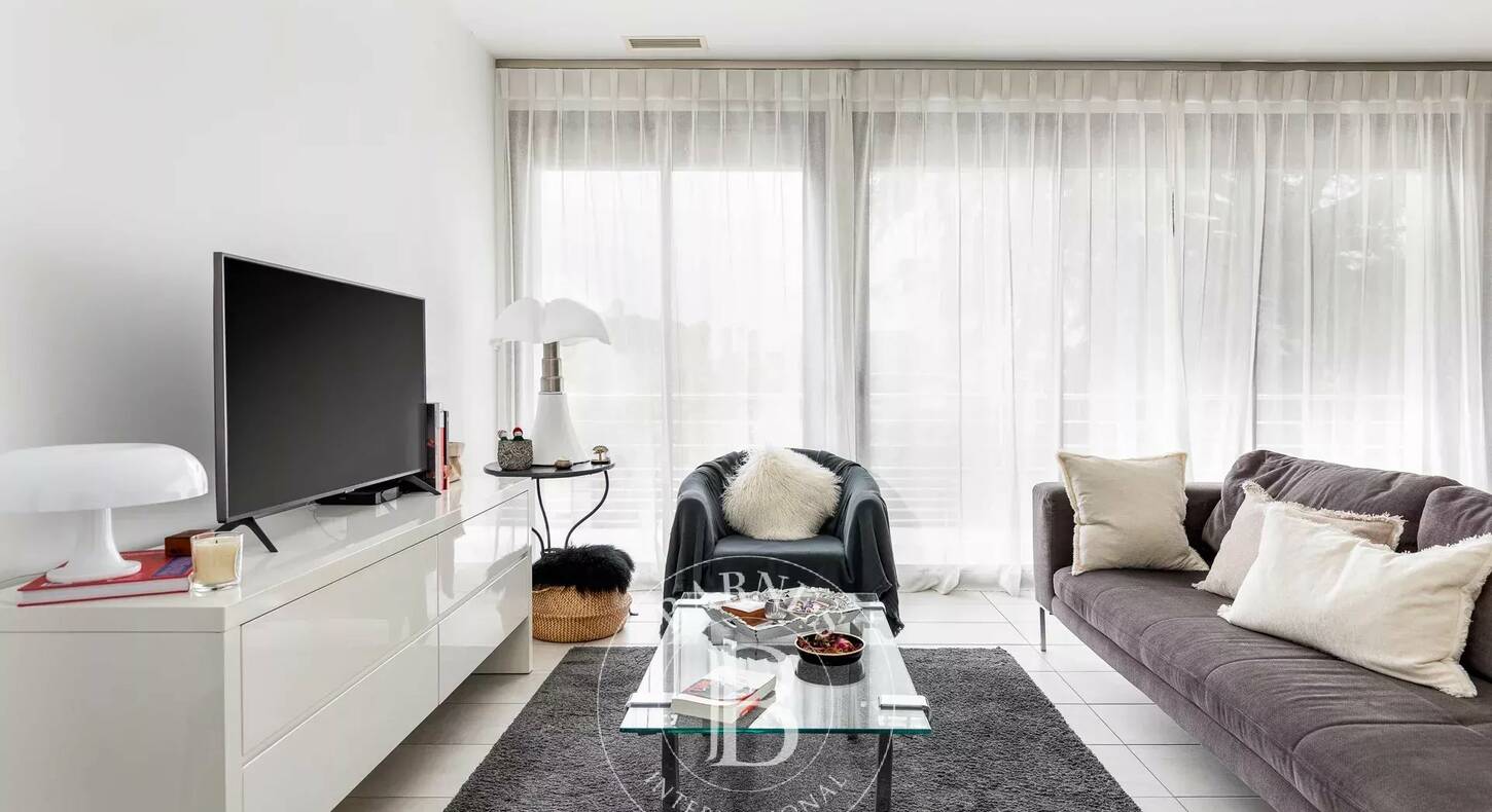 Show - BARNES Toulouse - Immobilier de luxe, appartements et maisons de prestige à Toulouse