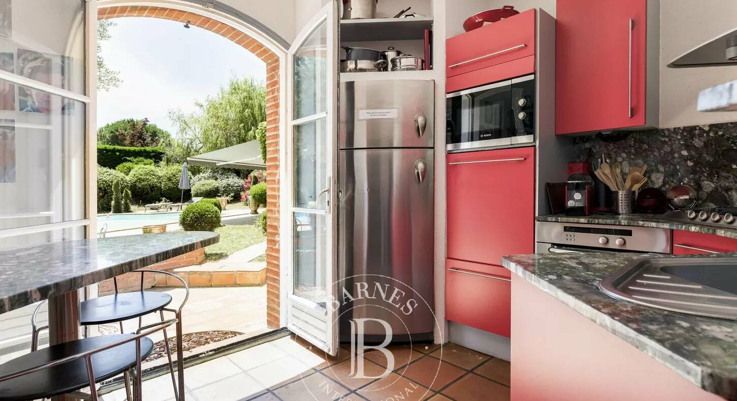 Show - BARNES Agency, luxury real estate in Toulouse