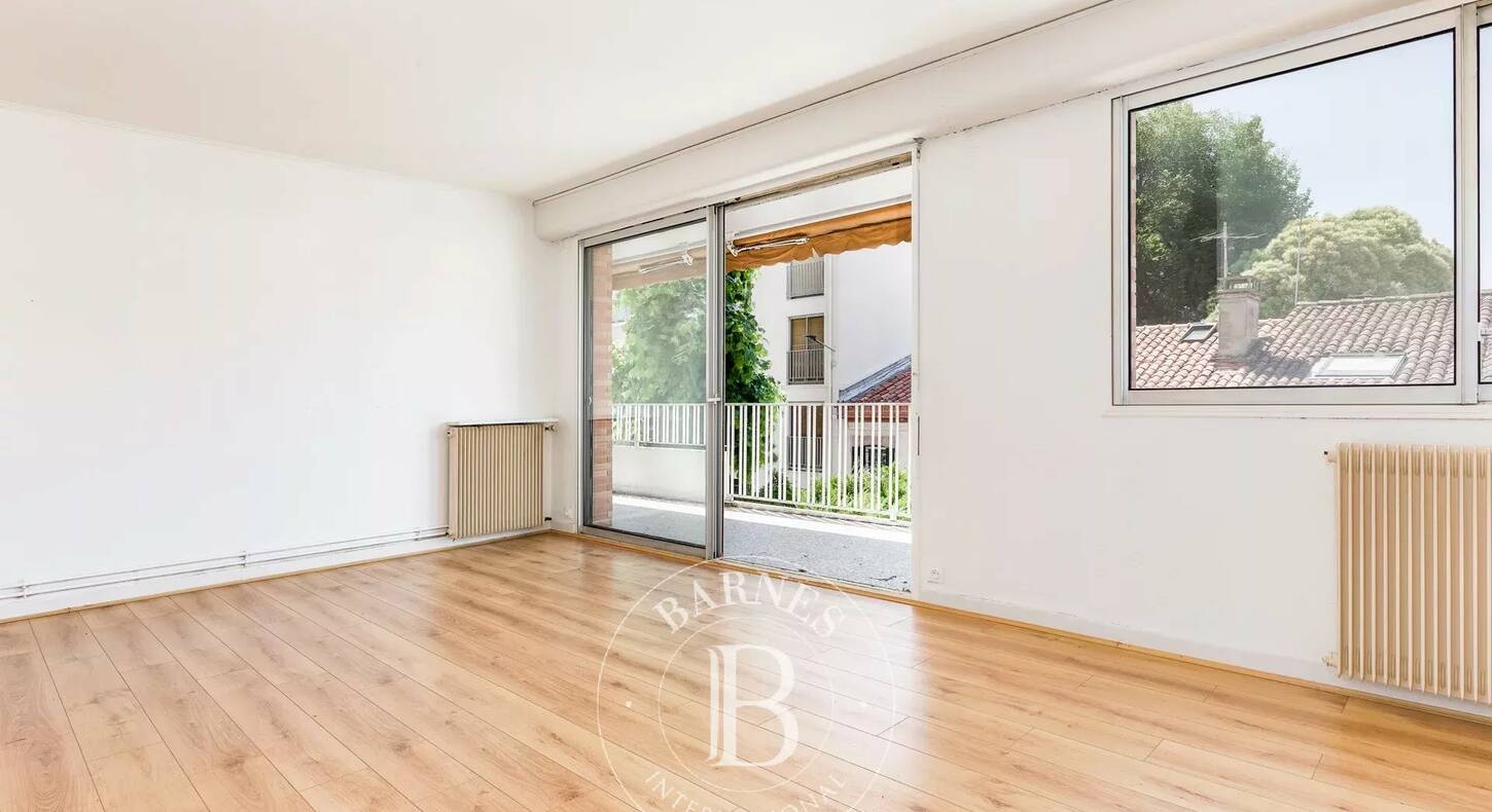 Show - BARNES Agency, luxury real estate in Toulouse