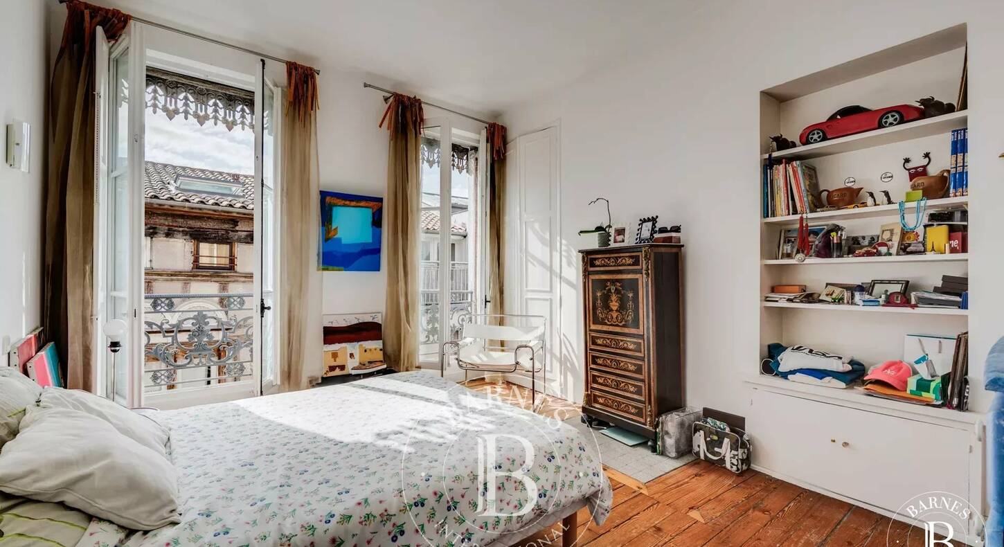 Show - BARNES Agency, luxury real estate in Toulouse