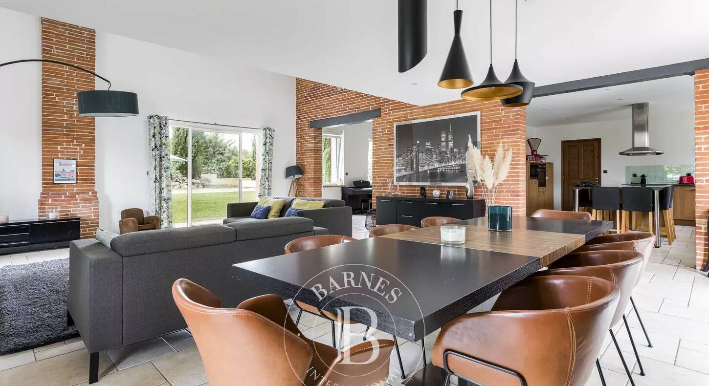 Show - BARNES Toulouse - Immobilier de luxe, appartements et maisons de prestige à Toulouse