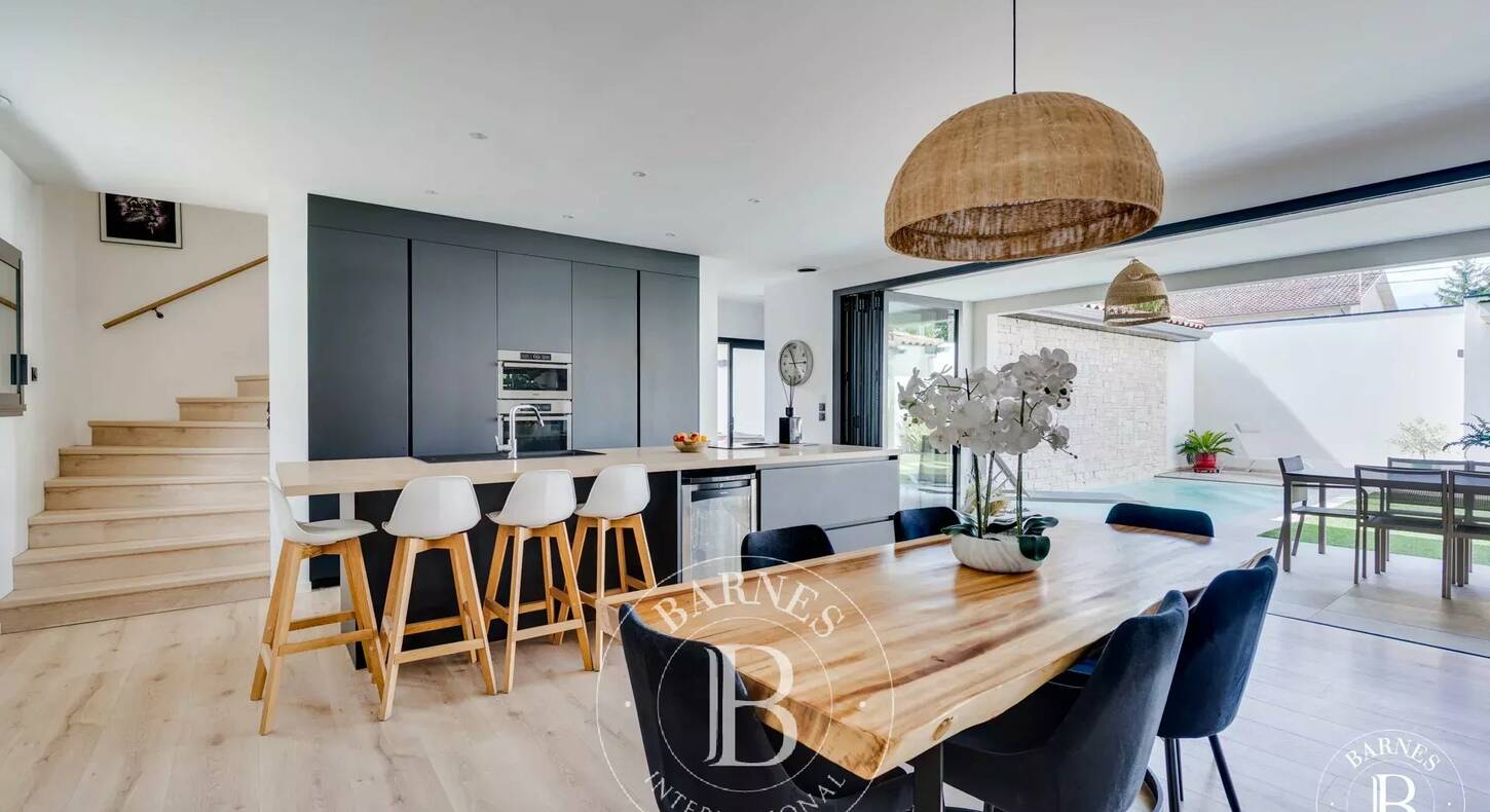 Show - BARNES Toulouse - Immobilier de luxe, appartements et maisons de prestige à Toulouse