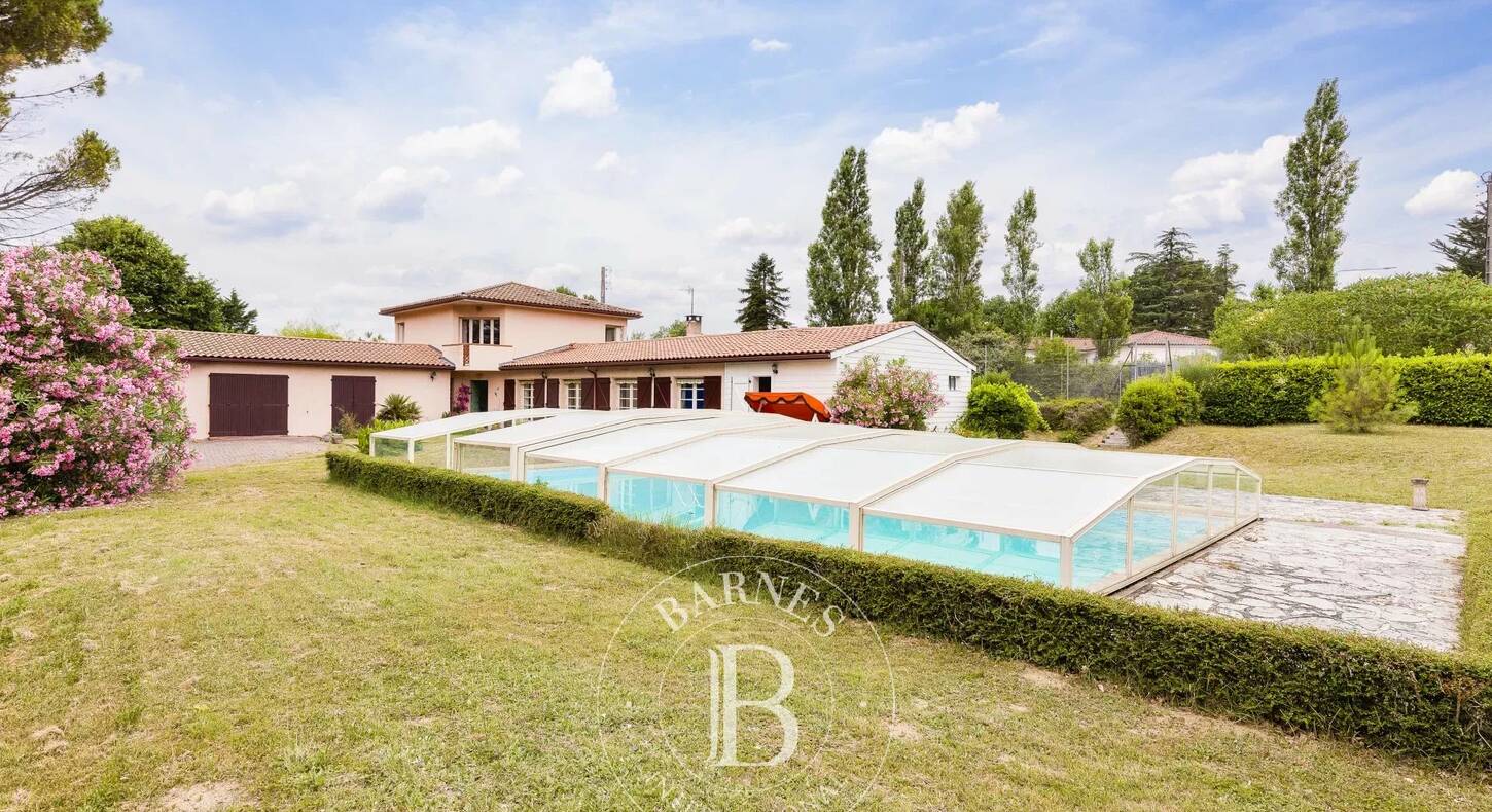 Show - BARNES Toulouse - Immobilier de luxe, appartements et maisons de prestige à Toulouse