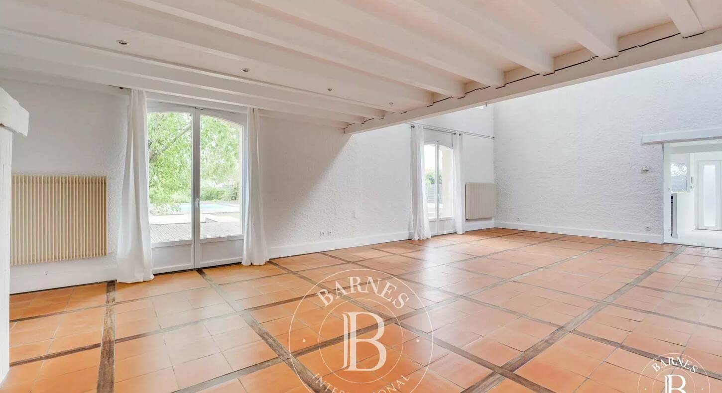 Show - BARNES Agency, luxury real estate in Toulouse