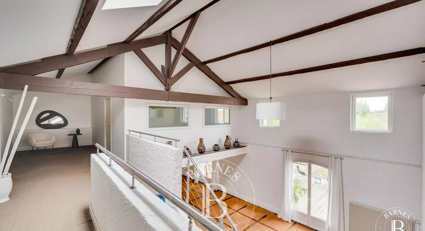 Show - BARNES Agency, luxury real estate in Toulouse