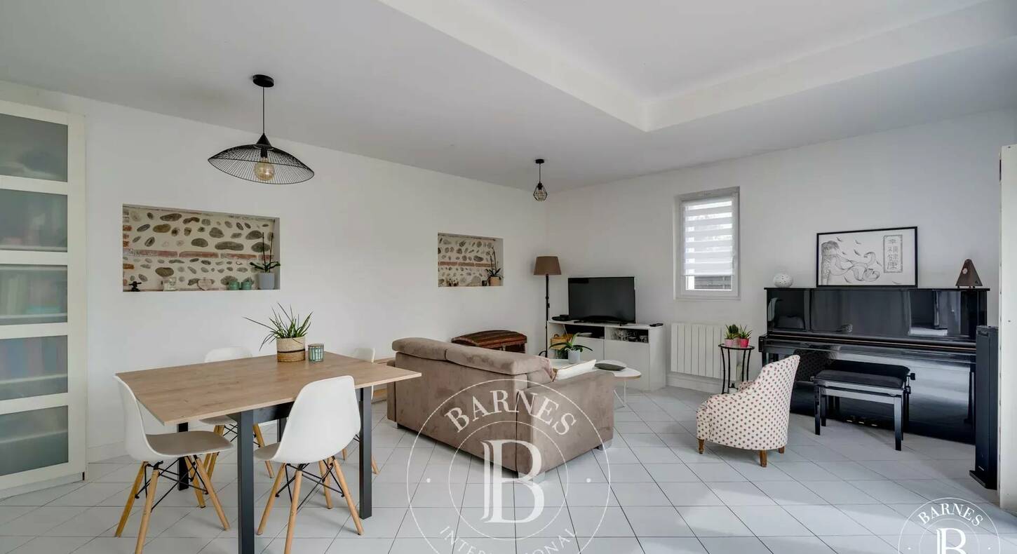 Show - BARNES Agency, luxury real estate in Toulouse