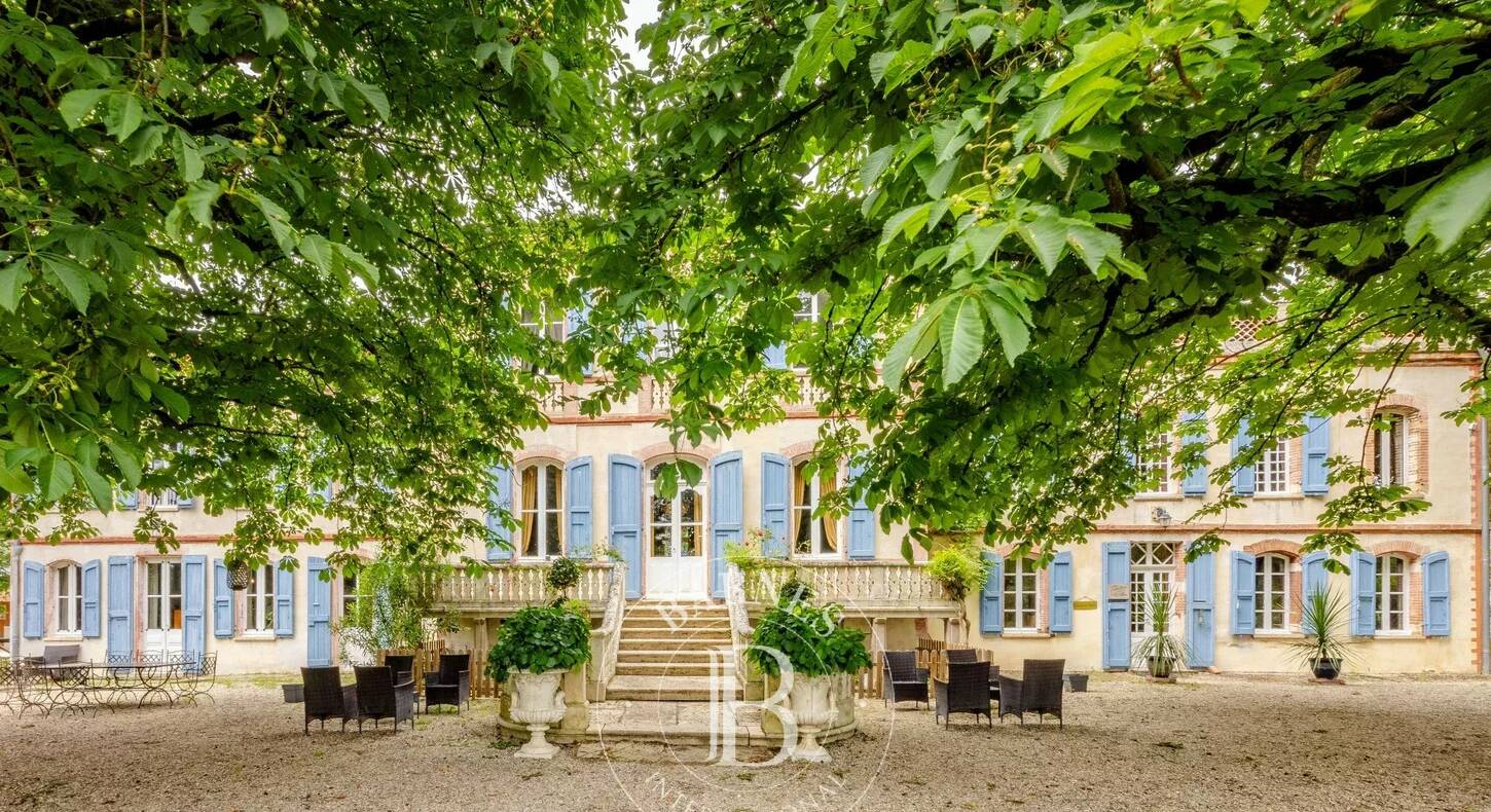 Show - BARNES Agency, luxury real estate in Toulouse