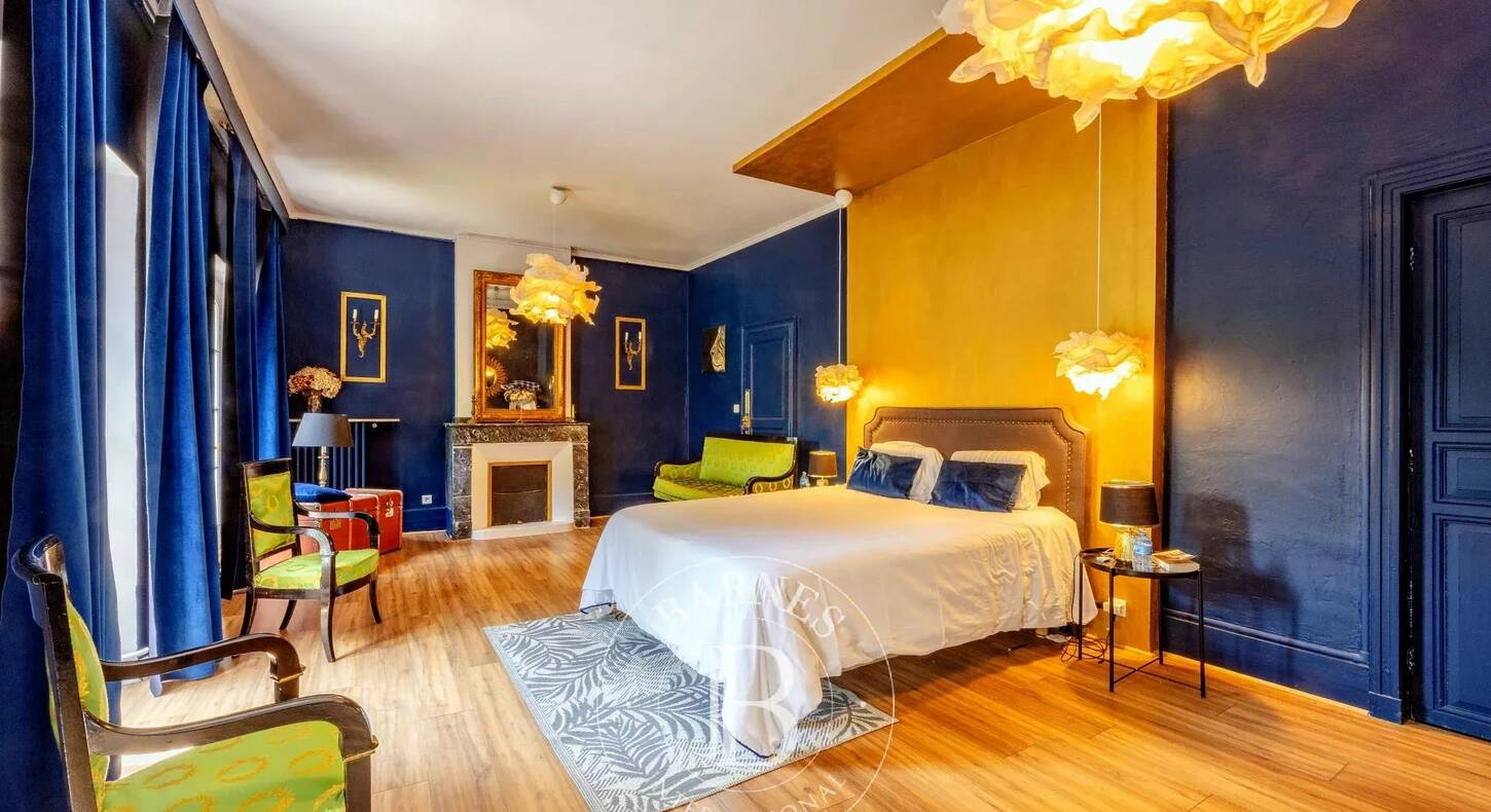 Show - BARNES Agency, luxury real estate in Toulouse