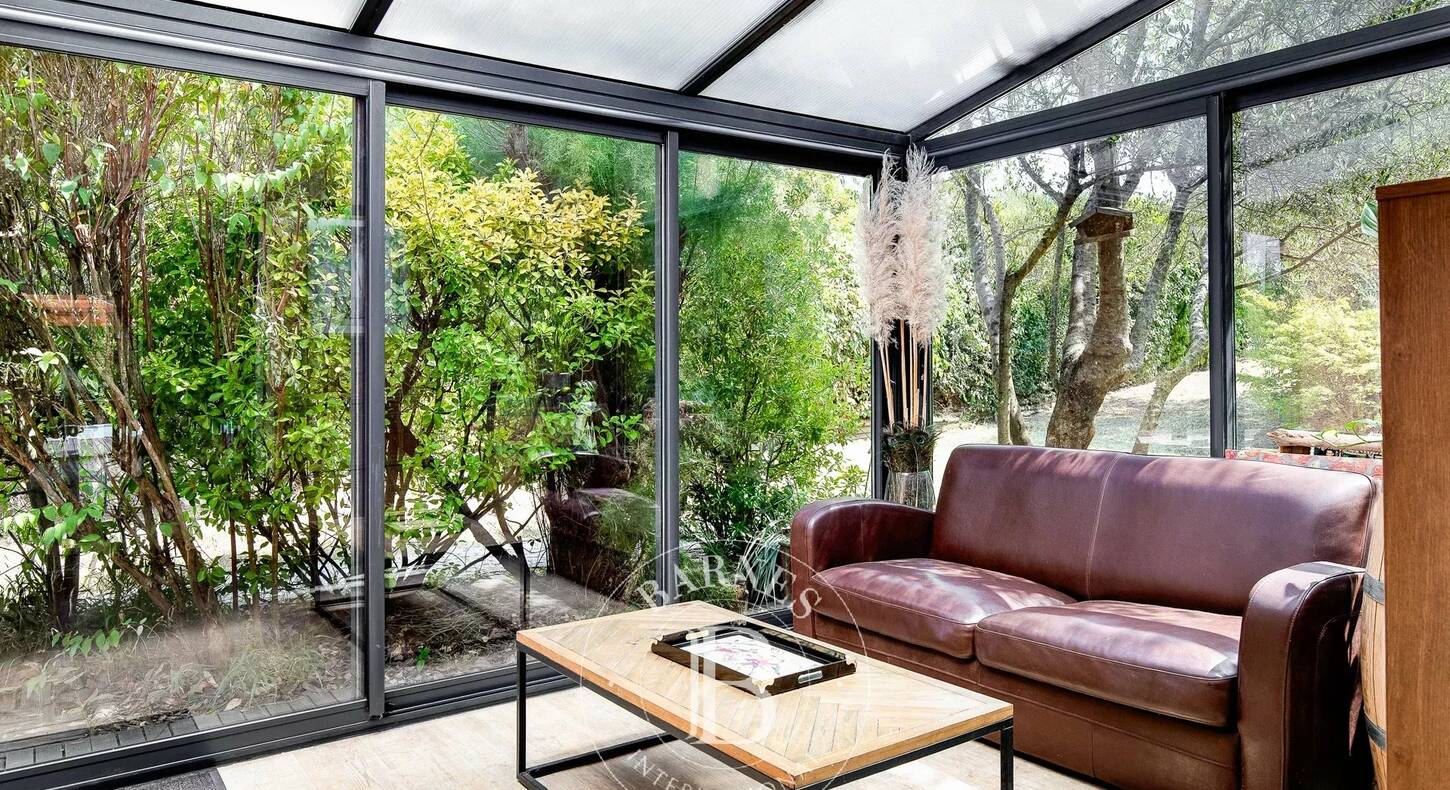 Show - BARNES Agency, luxury real estate in Toulouse
