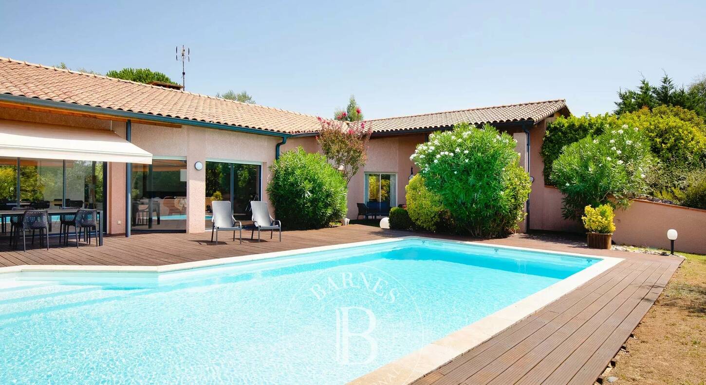 Show - BARNES Agency, luxury real estate in Toulouse