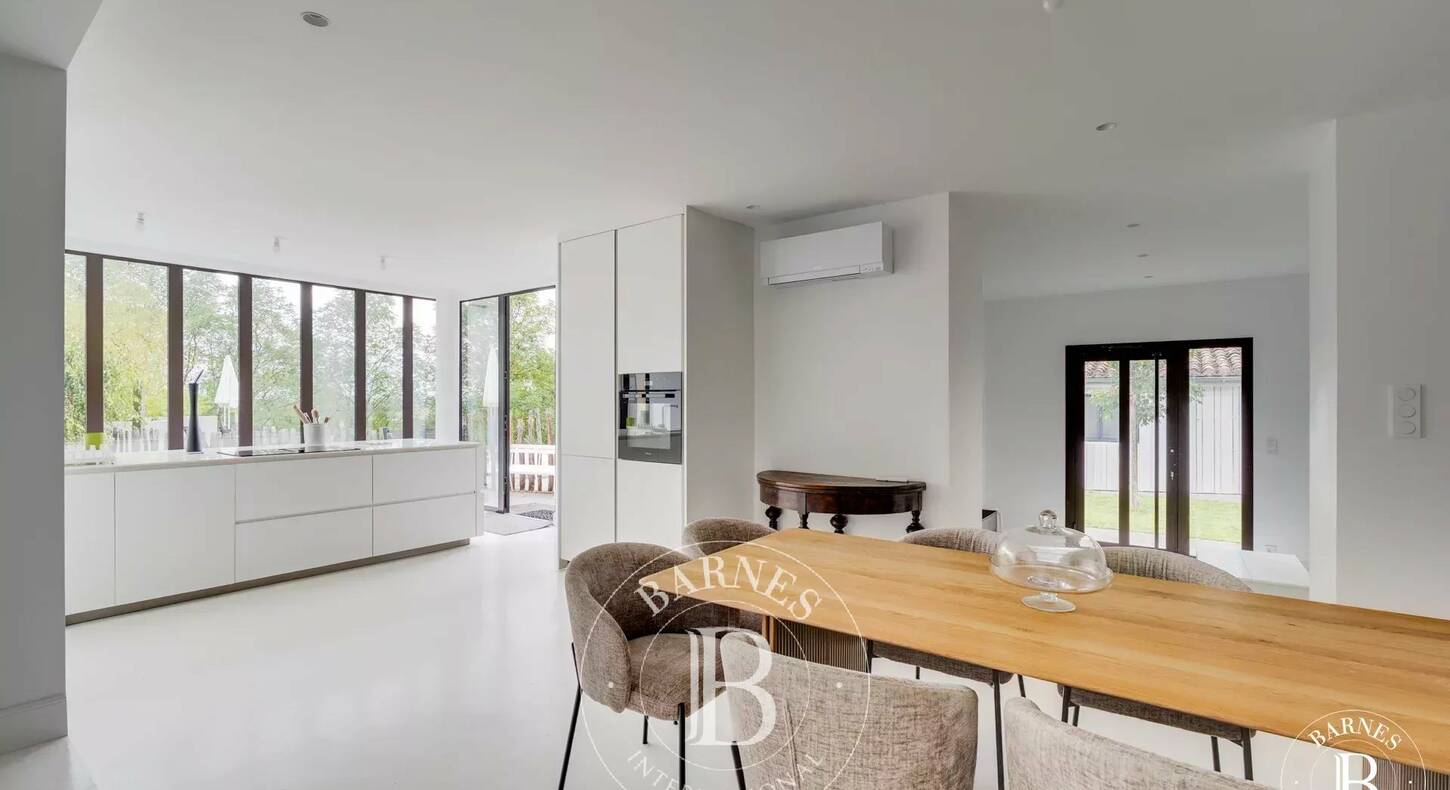 Show - BARNES Agency, luxury real estate in Toulouse