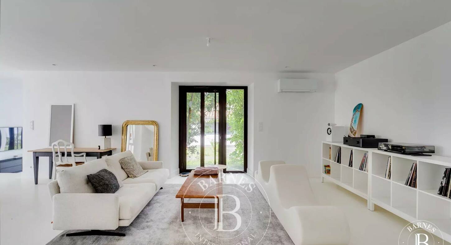 Show - BARNES Agency, luxury real estate in Toulouse