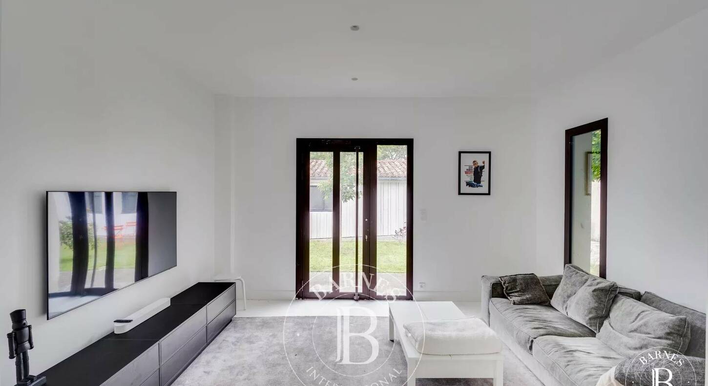 Show - BARNES Agency, luxury real estate in Toulouse