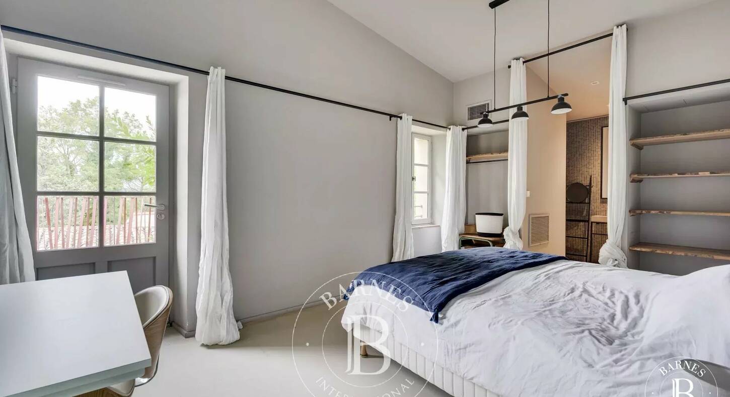 Show - BARNES Agency, luxury real estate in Toulouse