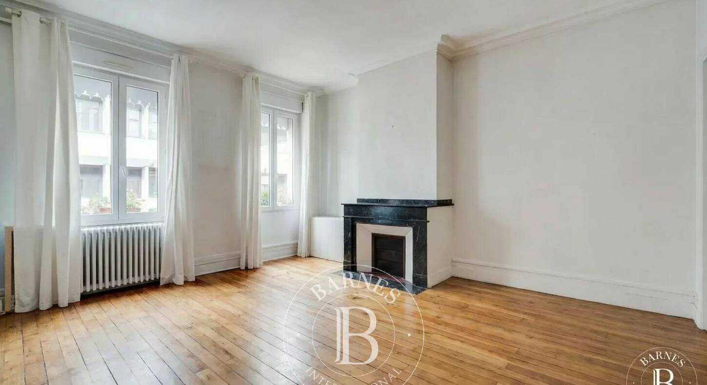 Show - BARNES Agency, luxury real estate in Toulouse