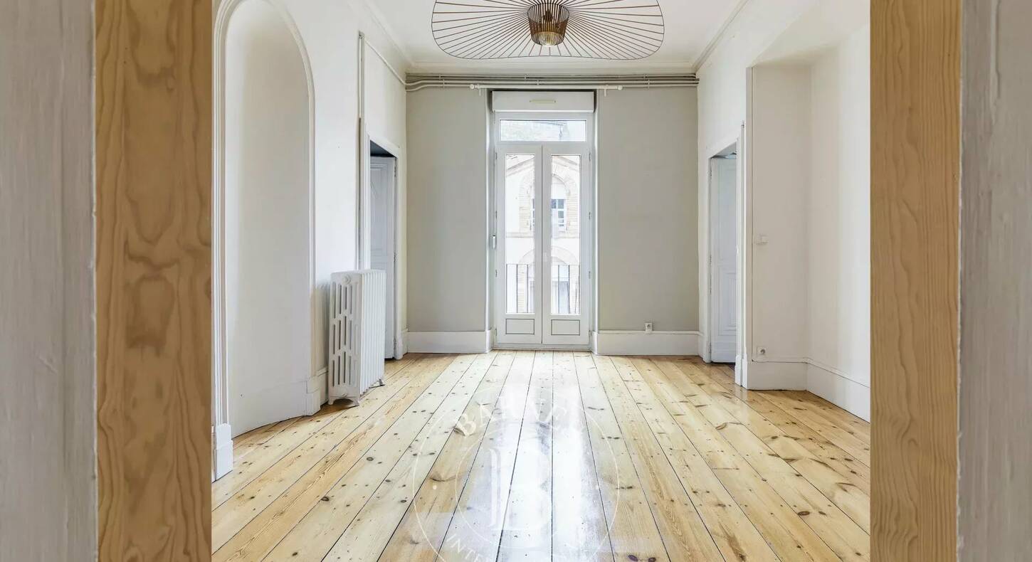 Show - BARNES Agency, luxury real estate in Toulouse