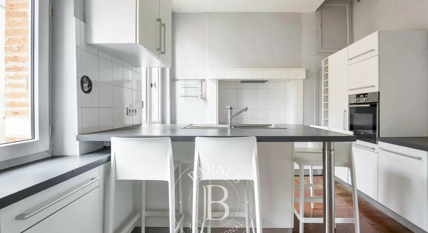 Show - BARNES Agency, luxury real estate in Toulouse