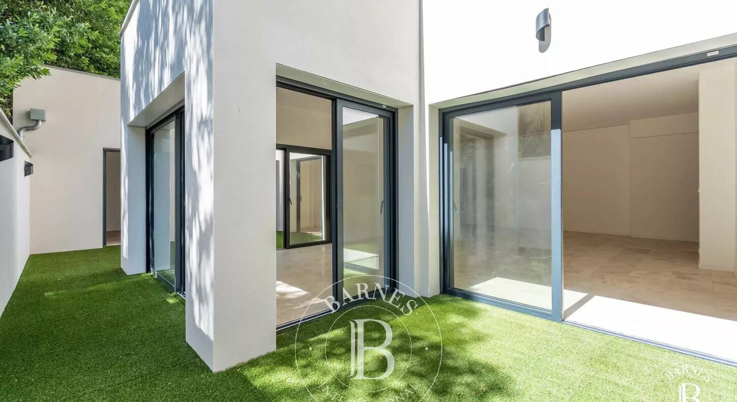 Show - BARNES Toulouse - Immobilier de luxe, appartements et maisons de prestige à Toulouse