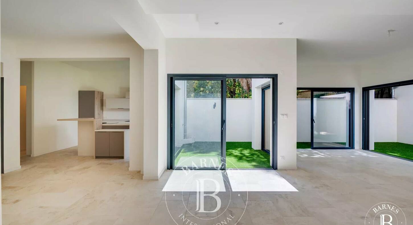 Show - BARNES Toulouse - Immobilier de luxe, appartements et maisons de prestige à Toulouse