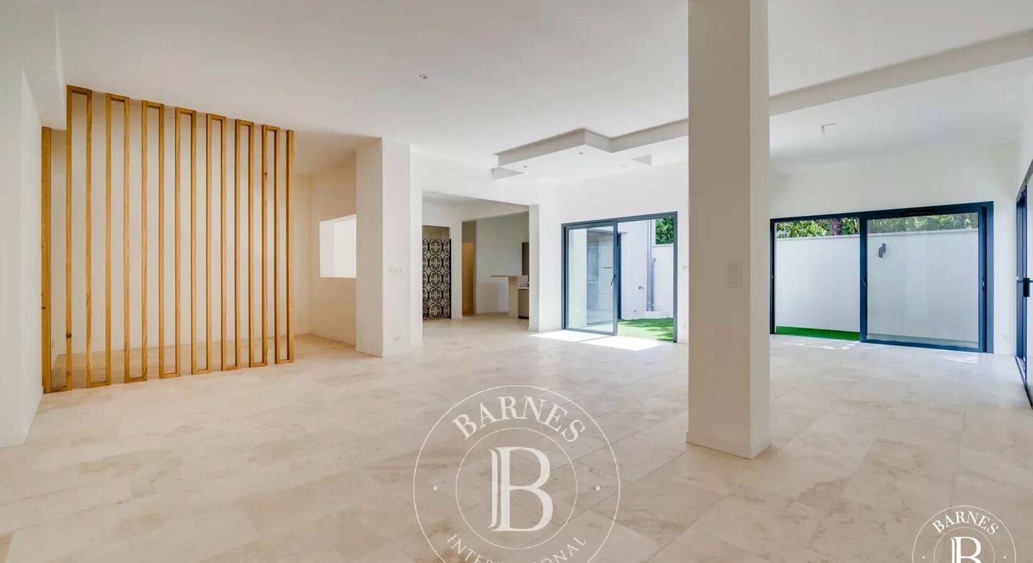 Show - BARNES Toulouse - Immobilier de luxe, appartements et maisons de prestige à Toulouse