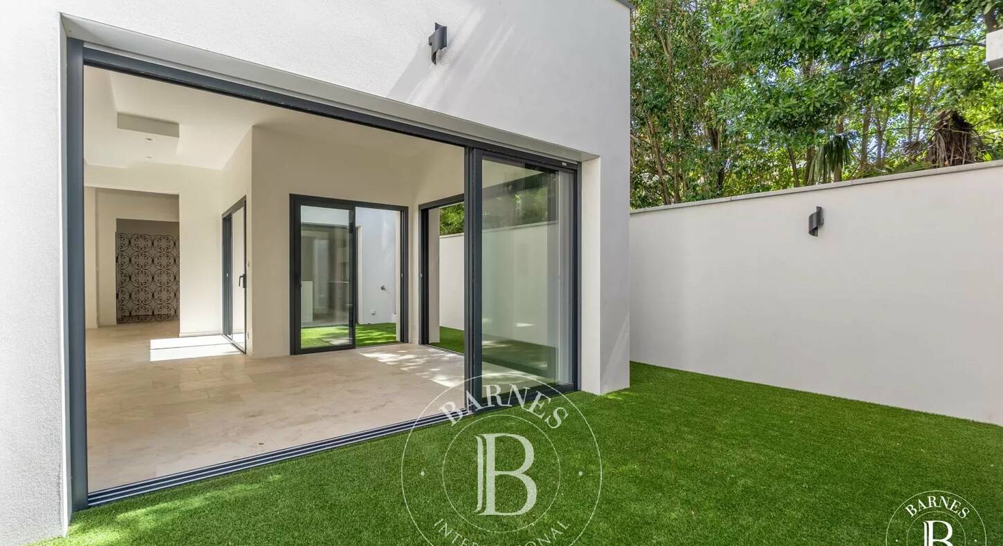 Show - BARNES Toulouse - Immobilier de luxe, appartements et maisons de prestige à Toulouse