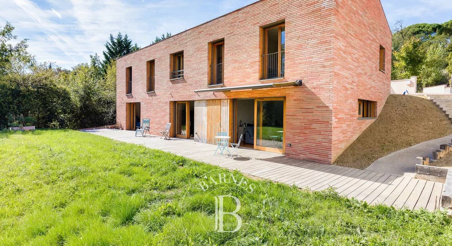 Show - BARNES Toulouse - Immobilier de luxe, appartements et maisons de prestige à Toulouse