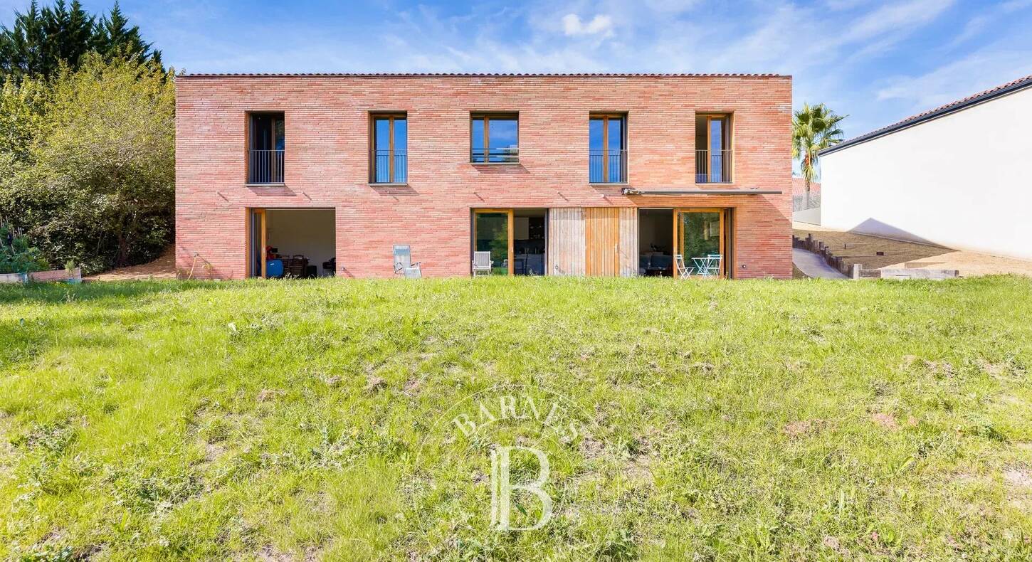 Show - BARNES Toulouse - Immobilier de luxe, appartements et maisons de prestige à Toulouse