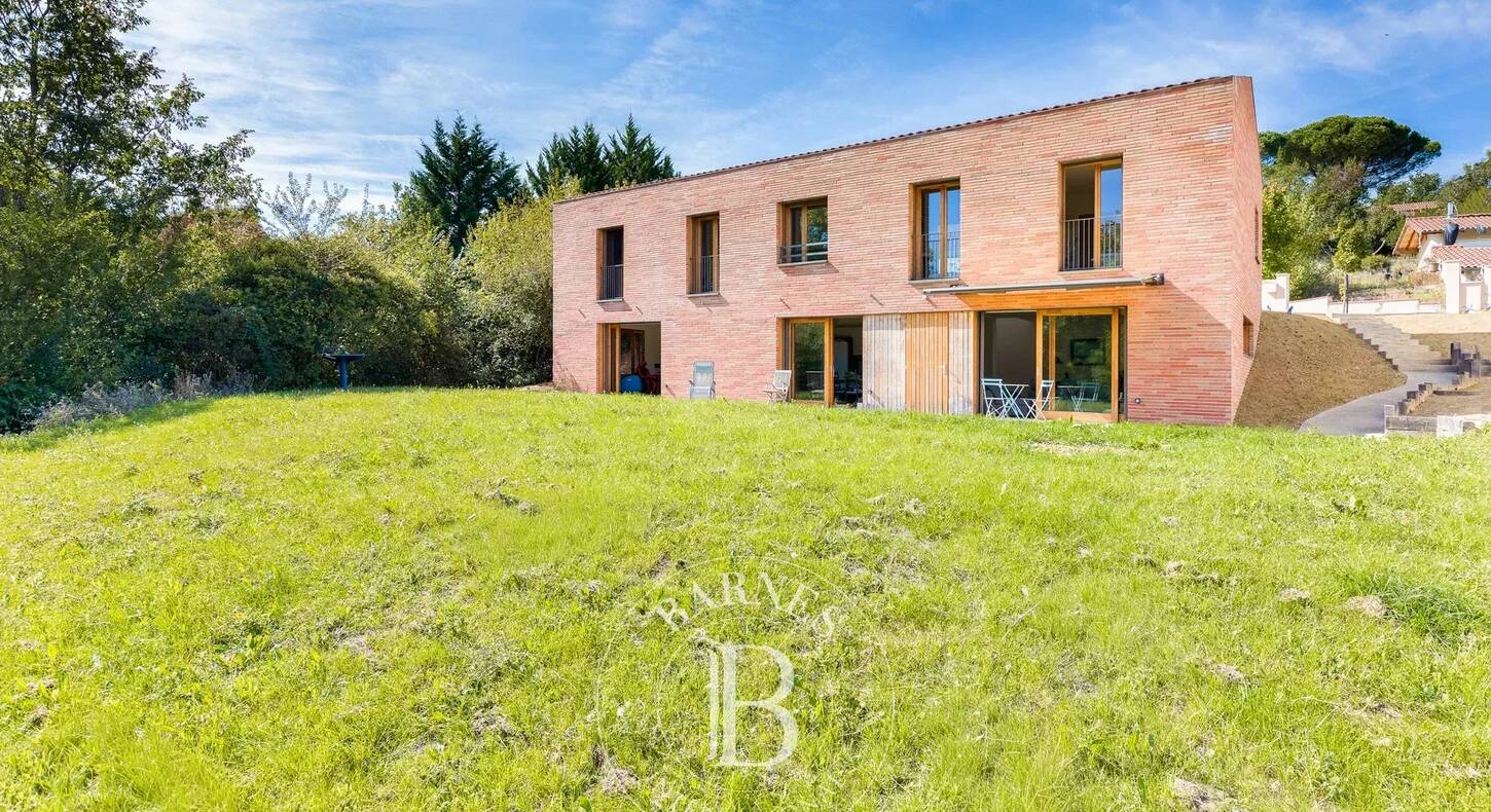 Show - BARNES Toulouse - Immobilier de luxe, appartements et maisons de prestige à Toulouse