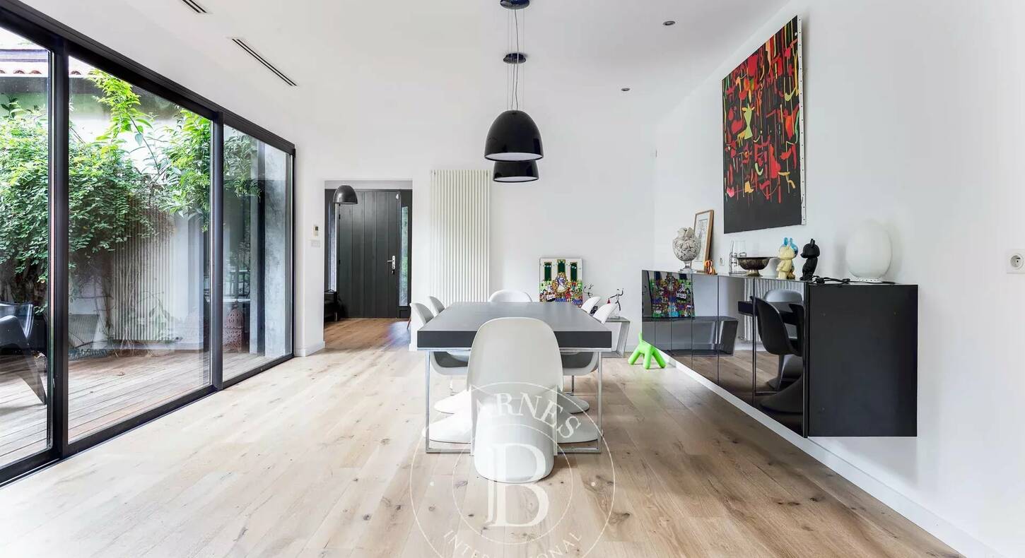 Show - BARNES Toulouse - Immobilier de luxe, appartements et maisons de prestige à Toulouse