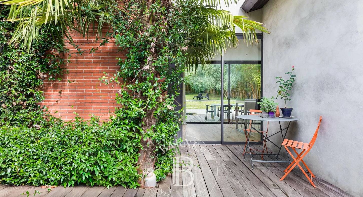 Show - BARNES Toulouse - Immobilier de luxe, appartements et maisons de prestige à Toulouse