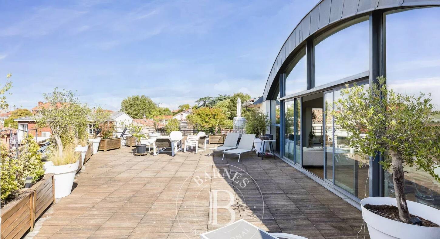 Show - BARNES Toulouse - Immobilier de luxe, appartements et maisons de prestige à Toulouse