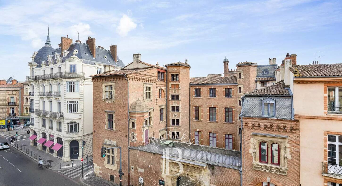 Show - BARNES Agency, luxury real estate in Toulouse